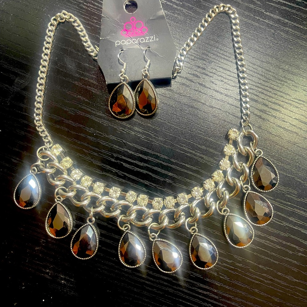 Necklace and earrings set